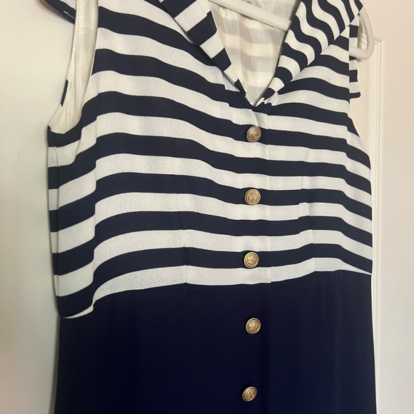 Maxi Sleeveless Classic Evan Picone Navy and White tailored with brass buttons - Picture 5 of 5
